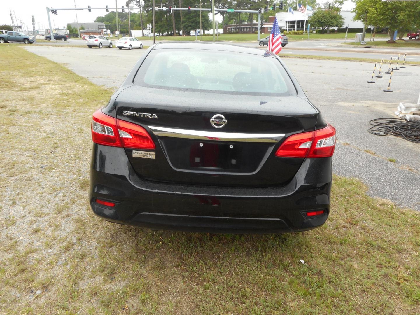 2017 Black Nissan Sentra S 6MT (3N1AB7AP8HY) with an 1.8L L4 SFI DOHC 16V engine, 6M transmission, located at 2553 Airline Blvd, Portsmouth, VA, 23701, (757) 488-8331, 36.813889, -76.357597 - ***VEHICLE TERMS*** Down Payment: $999 Weekly Payment: $100 APR: 23.9% Repayment Terms: 42 Months *** CALL ELIZABETH SMITH - DIRECTOR OF MARKETING @ 757-488-8331 TO SCHEDULE YOUR APPOINTMENT TODAY AND GET PRE-APPROVED RIGHT OVER THE PHONE*** - Photo#6